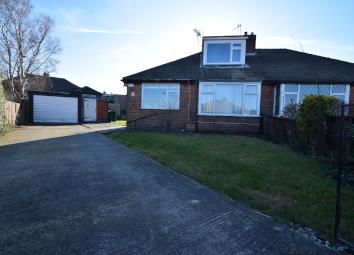 Semi-detached bungalow For Sale in Bradford