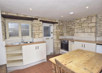 Cottage To Rent in Bath
