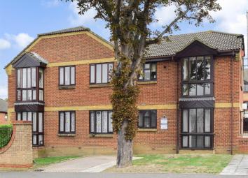 Flat To Rent in Sutton