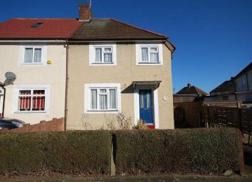 Semi-detached house To Rent in Wembley
