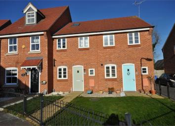 Terraced house For Sale in Kettering