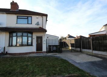 Semi-detached house To Rent in Willenhall
