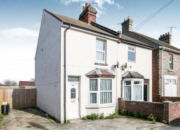 Semi-detached house To Rent in Clacton-on-Sea