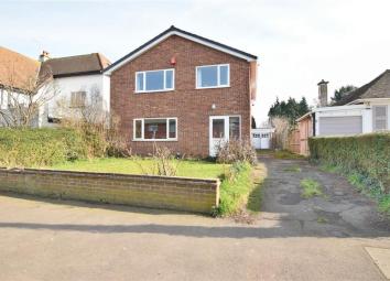 Detached house For Sale in Longfield