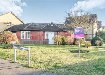 Detached bungalow For Sale in Northampton