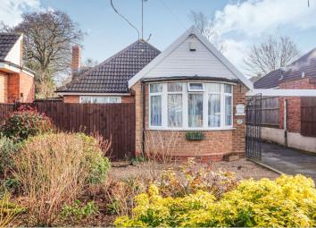 Detached bungalow For Sale in Redditch