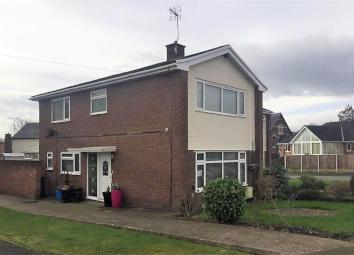 Semi-detached house For Sale in Mold