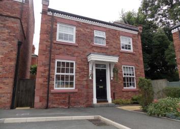 Detached house To Rent in Hyde