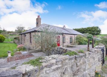 Detached bungalow For Sale in Holywell
