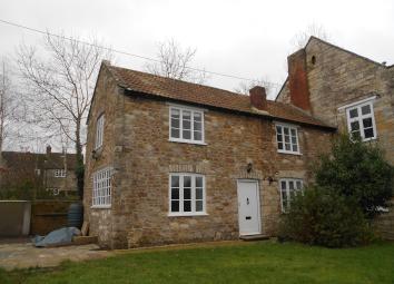 End terrace house To Rent in Yeovil