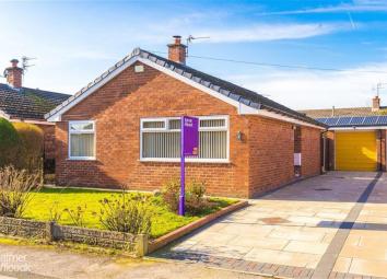 Detached bungalow For Sale in Leigh