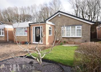 Detached bungalow For Sale in Chorley