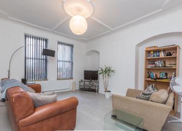 Flat For Sale in Newton-Le-Willows