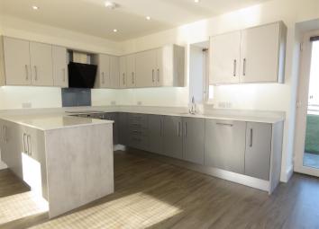 Barn conversion To Rent in Sheffield