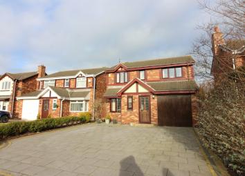 Detached house For Sale in Fleetwood