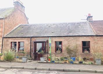 Terraced house For Sale in Cupar