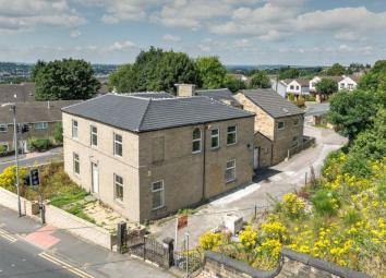 Detached house For Sale in Batley