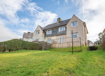 Semi-detached house For Sale in Gourock