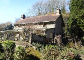Detached house For Sale in Ilfracombe