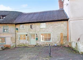 Terraced house For Sale in Shaftesbury