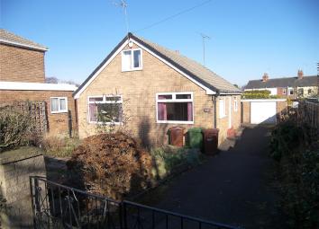Detached bungalow For Sale in Wakefield