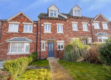 Town house For Sale in Mansfield