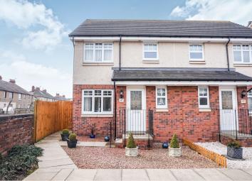 Semi-detached house For Sale in Grangemouth