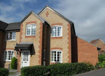 End terrace house To Rent in Taunton
