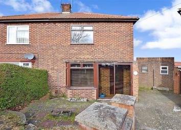 Semi-detached house For Sale in Rochester