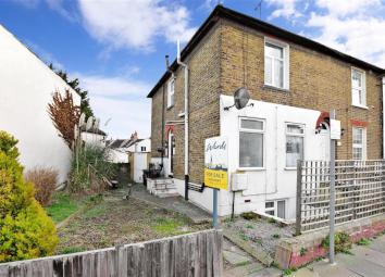 Flat For Sale in Gravesend