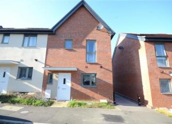 End terrace house For Sale in Reading