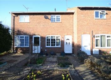 Terraced house For Sale in Aldershot