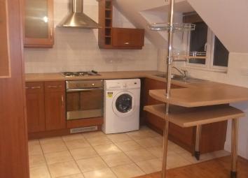 Flat To Rent in Carshalton