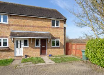 Semi-detached house For Sale in Bicester
