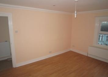 Flat To Rent in Croydon