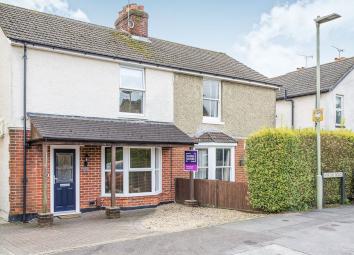 Semi-detached house For Sale in Petersfield