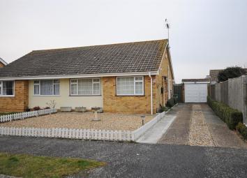 Semi-detached bungalow For Sale in Hailsham