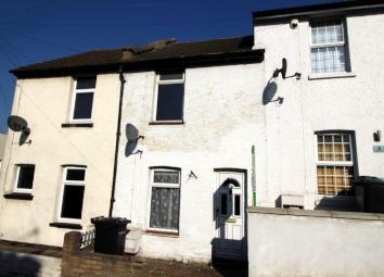 Terraced house For Sale in Gravesend