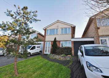 Link-detached house For Sale in Bristol