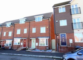 Terraced house For Sale in Leighton Buzzard