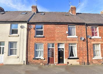Terraced house For Sale in Harrogate