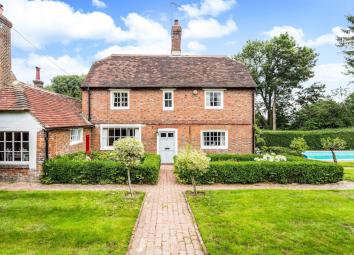 5 Bedroom Detached house to rent
