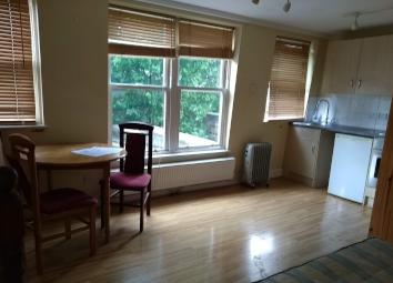Studio To Rent in London