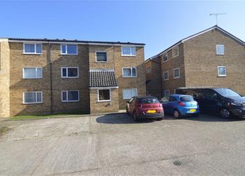Flat For Sale in Loughton