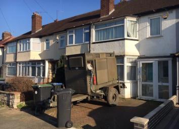 Terraced house For Sale in Enfield