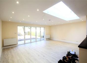 Semi-detached house To Rent in Stanmore
