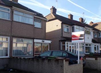 End terrace house For Sale in Dagenham