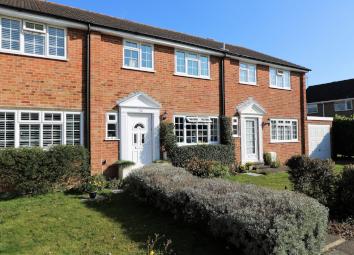 Terraced house To Rent in Dorking