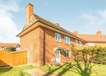 End terrace house For Sale in Bedford