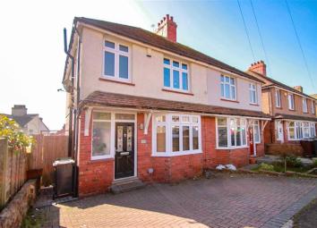 Semi-detached house For Sale in Hastings